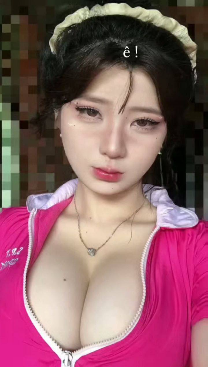 Con ghệ bị trả bài trong lần đầu làm mẫu ảnh
